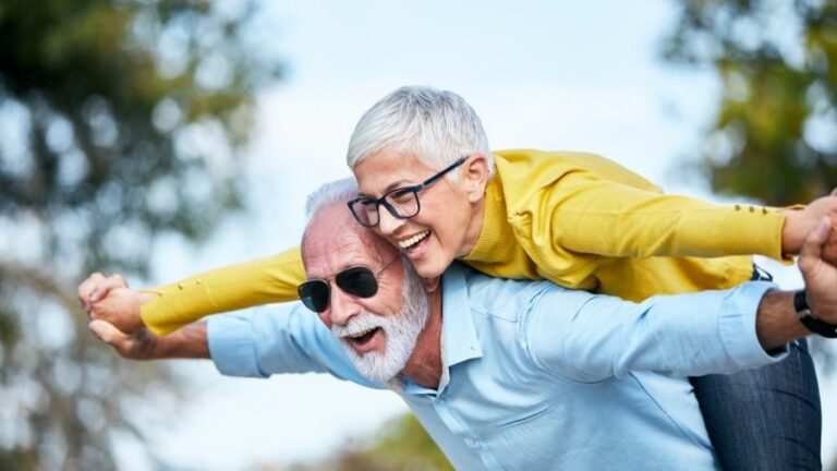 Seguro de Decesos para mayores de 65 y 70: Preparándote para el futuro