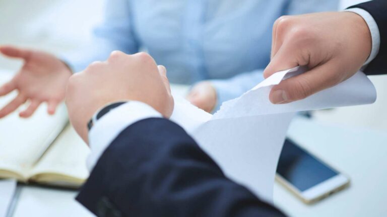 Renunciar a una herencia, ¿cuándo conviene hacerlo?