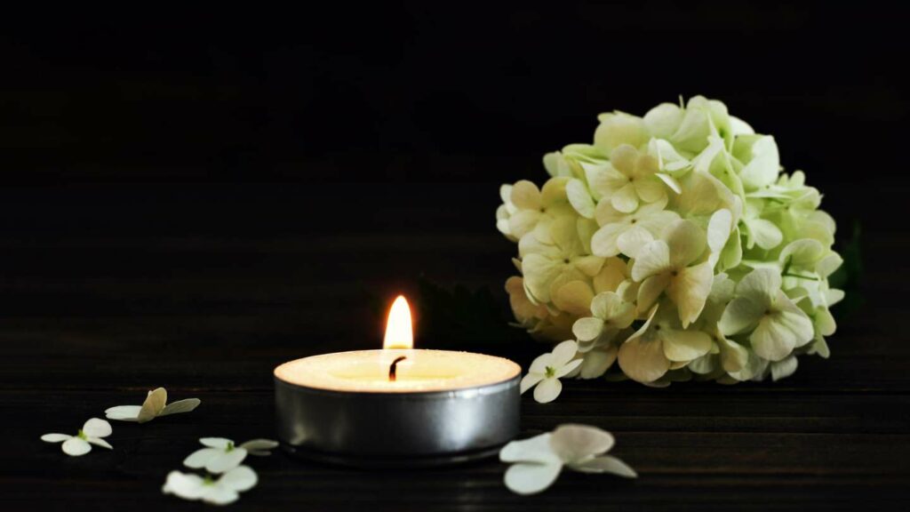 Entierro o incineración: diferencias y cómo elegir