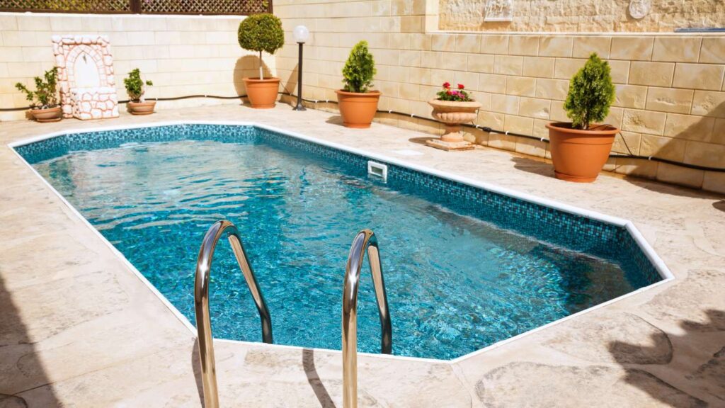 Seguro de hogar y piscina: qué conviene revisar en verano